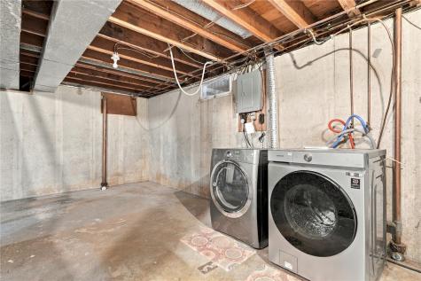1740 25th Avenue Marion IA 52302