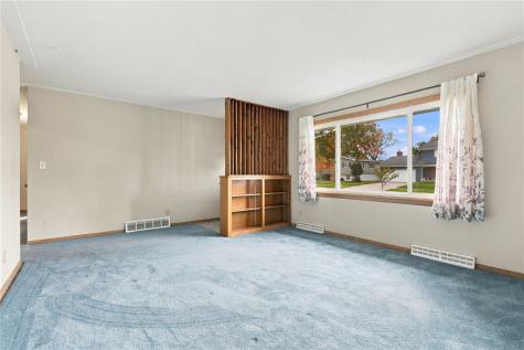 1740 25th Avenue Marion IA 52302