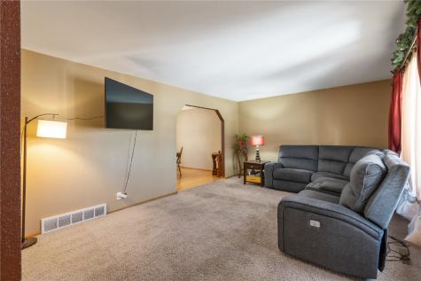 222 Kent Court Cedar Rapids IA 52402