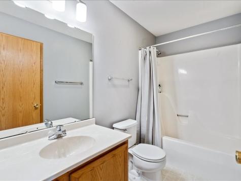 440 Onyx Avenue Marion IA 52302