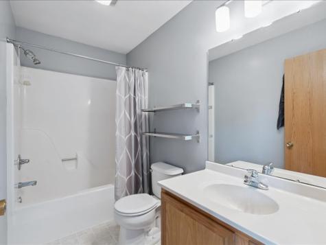 440 Onyx Avenue Marion IA 52302