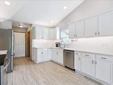440 Onyx Avenue Marion IA 52302