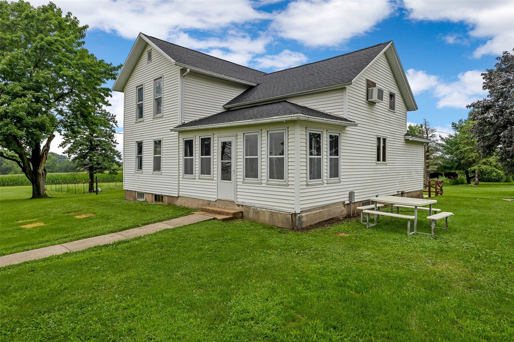 Vinton IA, 2769 55TH Street Drive
