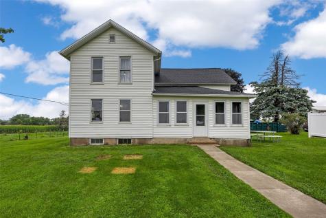 2769 55th Street Drive Vinton IA 52349