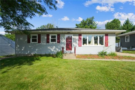 1215 Brockman Drive SE Cedar Rapids IA 52403