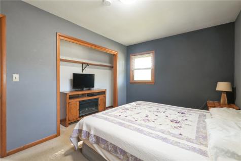 1215 Brockman Drive SE Cedar Rapids IA 52403