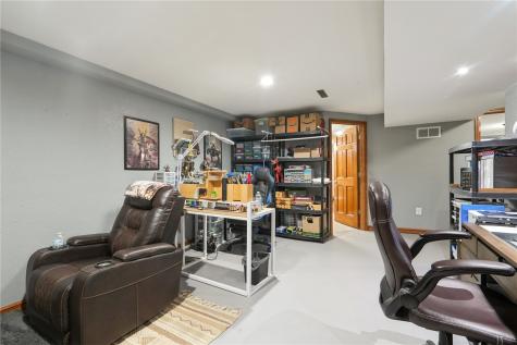 1215 Brockman Drive SE Cedar Rapids IA 52403