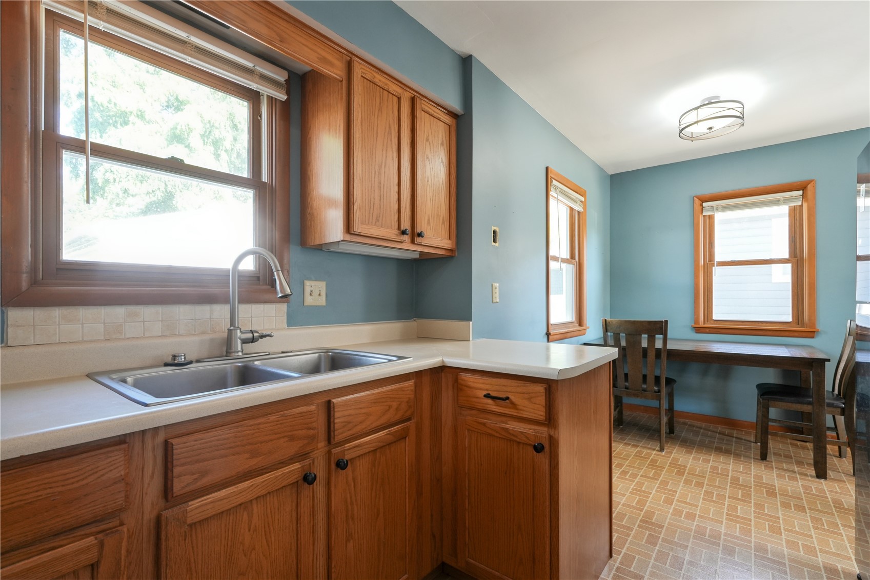 1215 Brockman Drive SE Cedar Rapids IA 52403