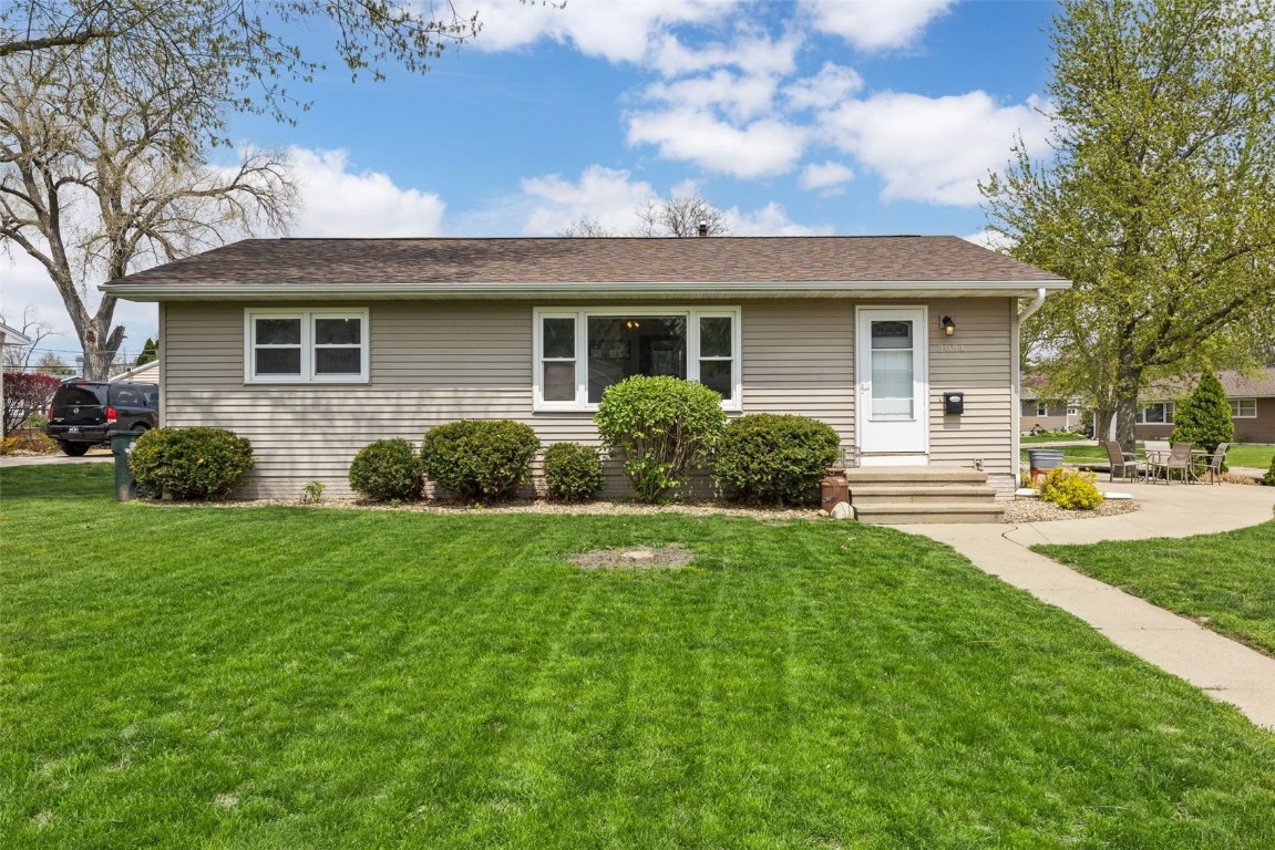 2024 Larry Drive NE Cedar Rapids IA 52402