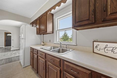 2401 Southland Street SW Cedar Rapids IA 52404