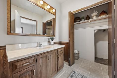 2401 Southland Street SW Cedar Rapids IA 52404