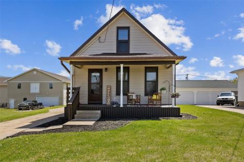 2401 Southland Street SW Cedar Rapids IA 52404