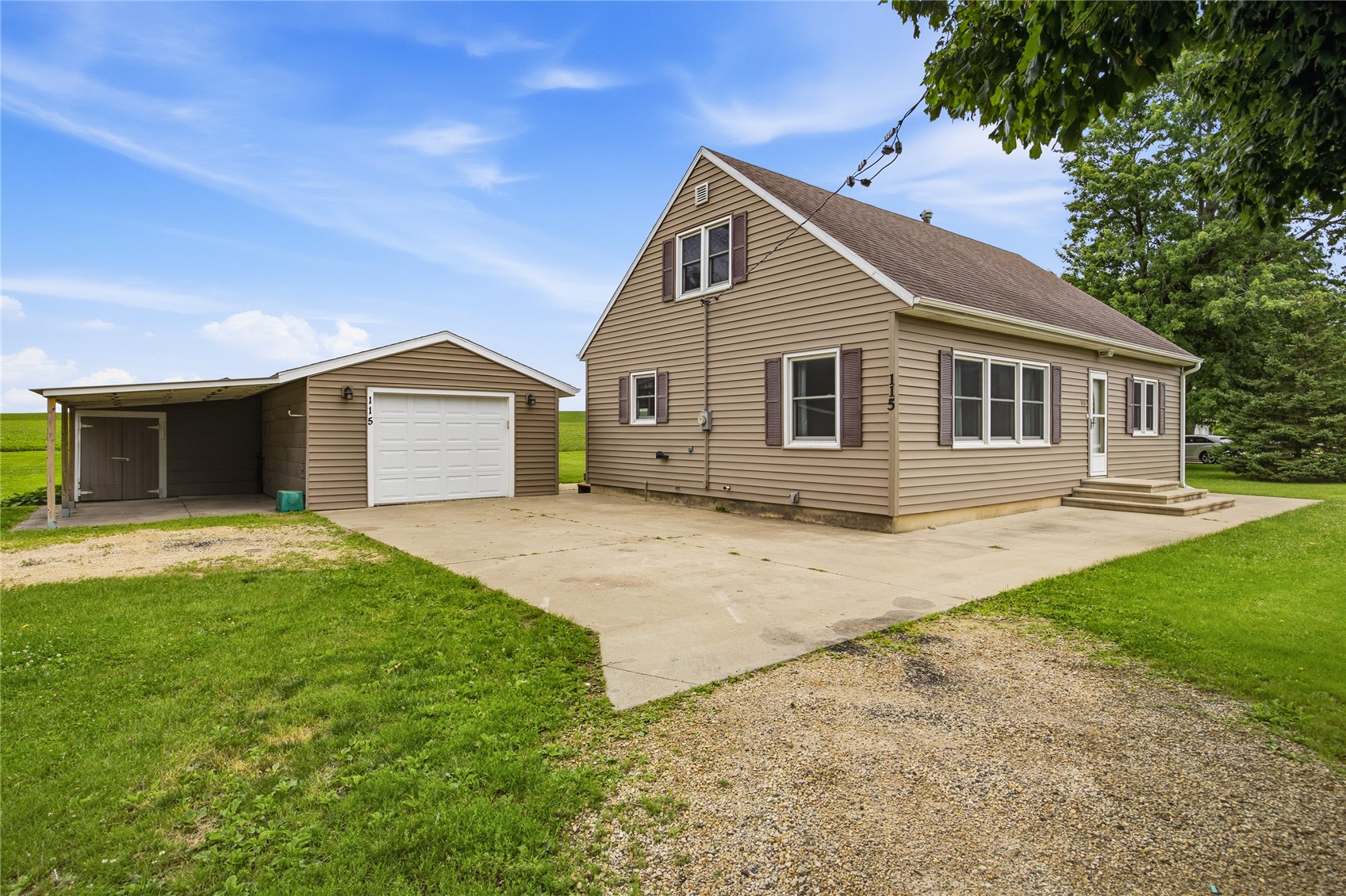 115 Kohl Street Martelle IA 52305