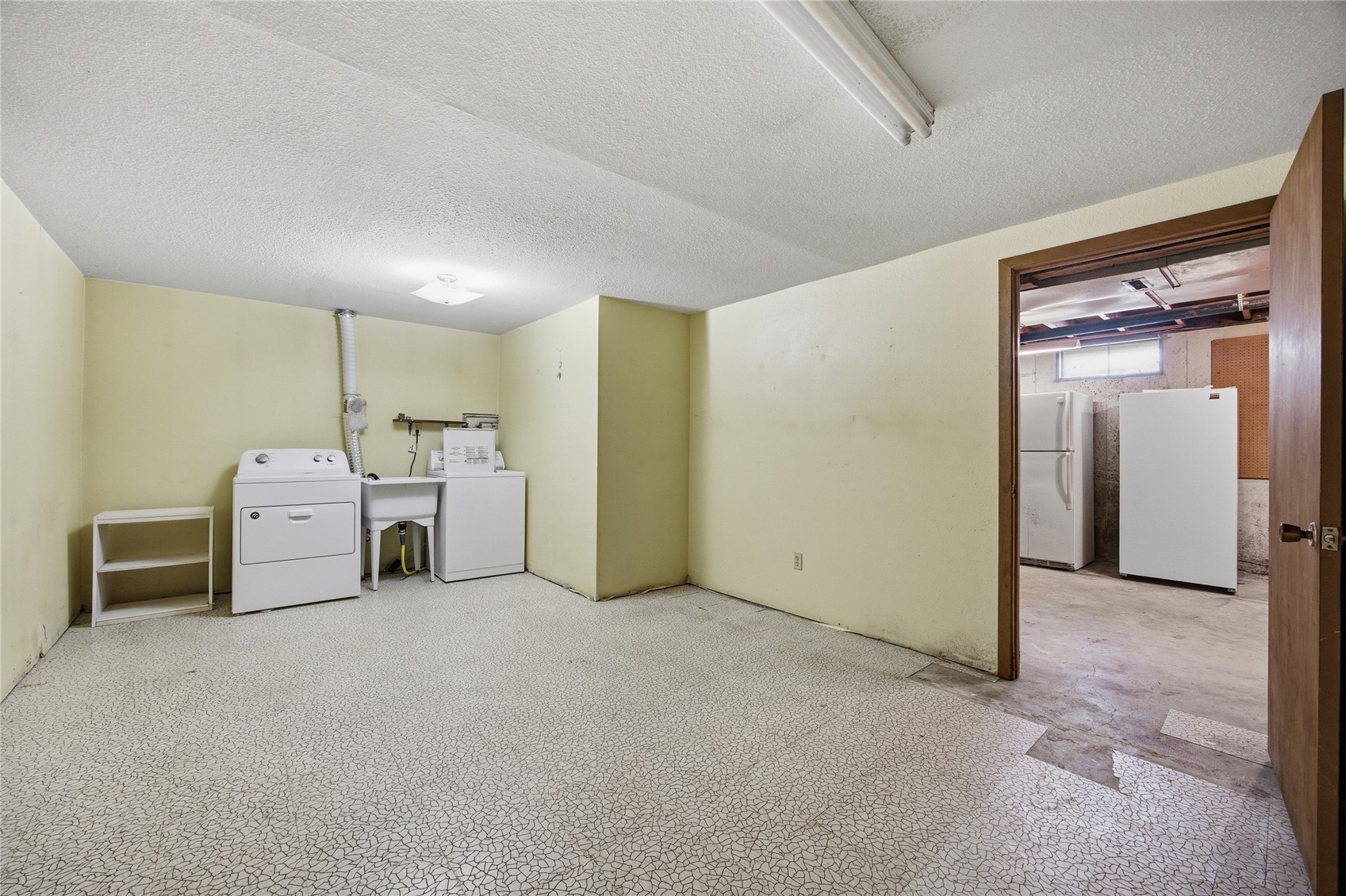 115 Kohl Street Martelle IA 52305