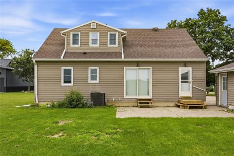115 Kohl Street Martelle IA 52305