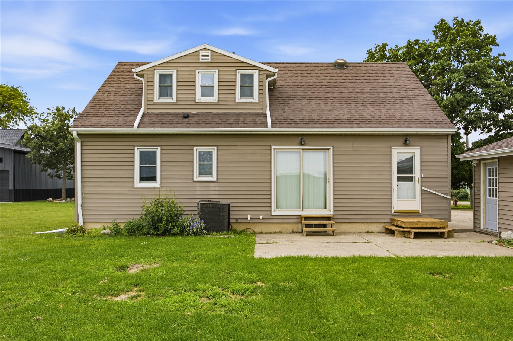 115 Kohl Street Martelle IA 52305