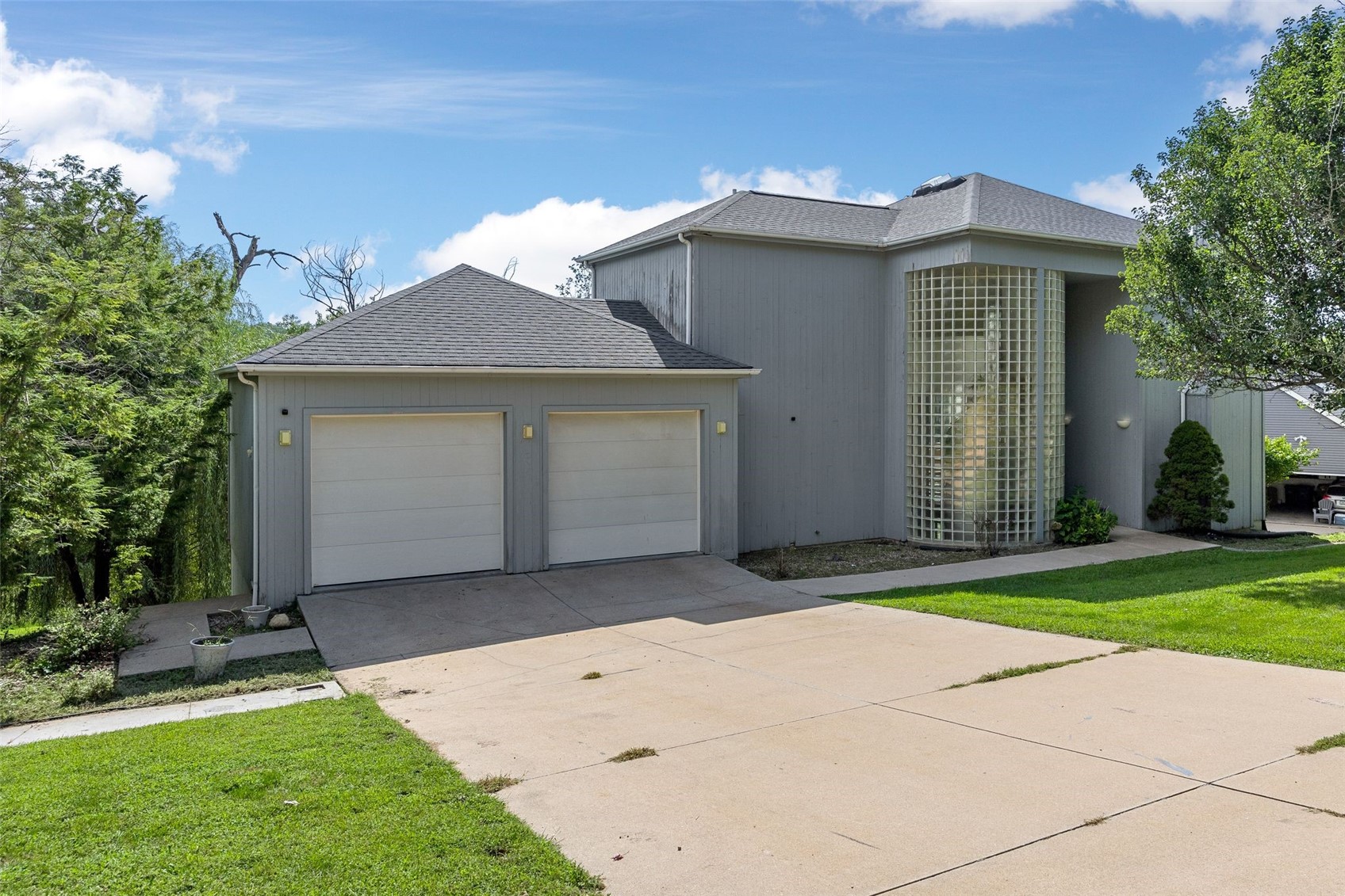 4315 Pioneer Trail SE Cedar Rapids IA 52403
