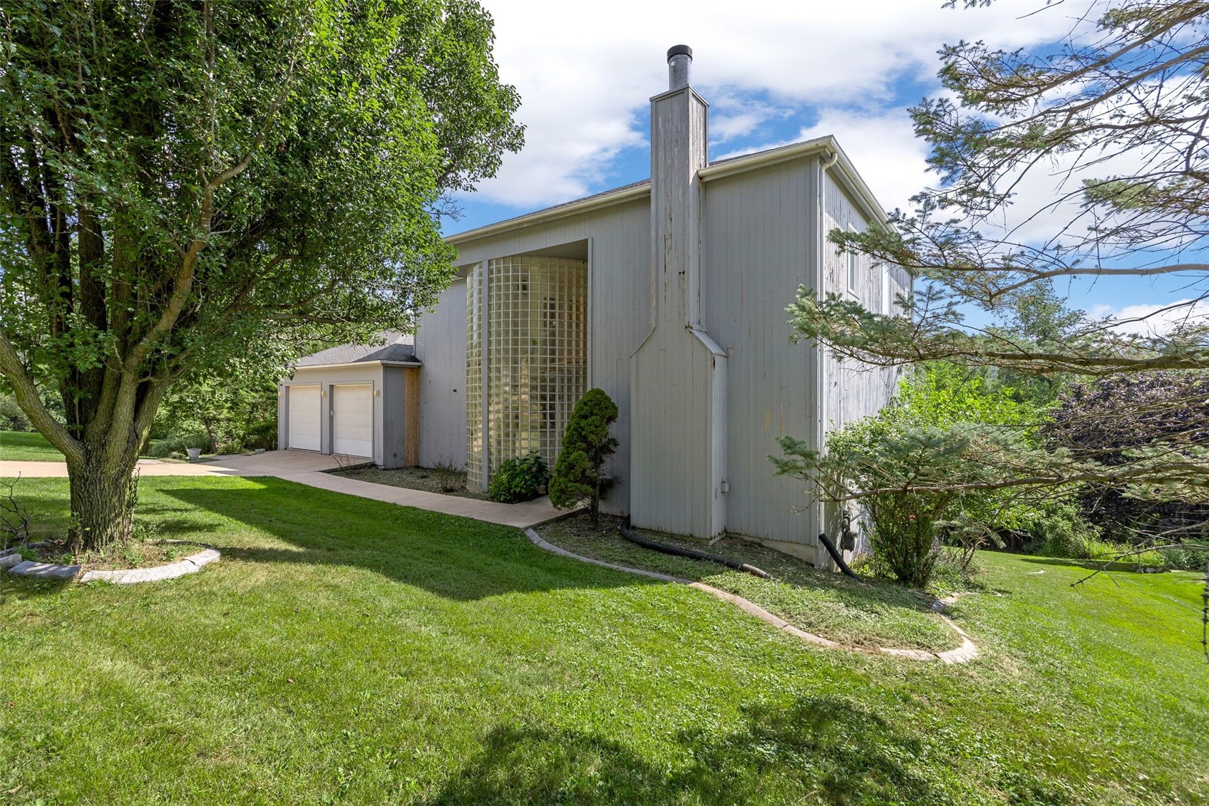 4315 Pioneer Trail SE Cedar Rapids IA 52403