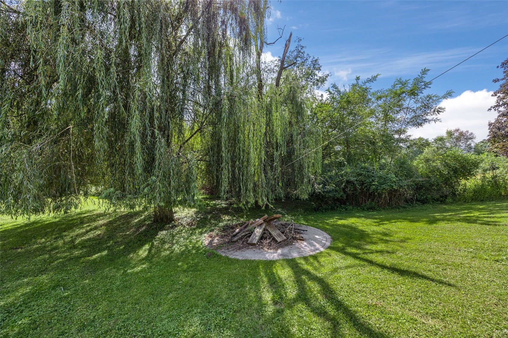 4315 Pioneer Trail SE Cedar Rapids IA 52403