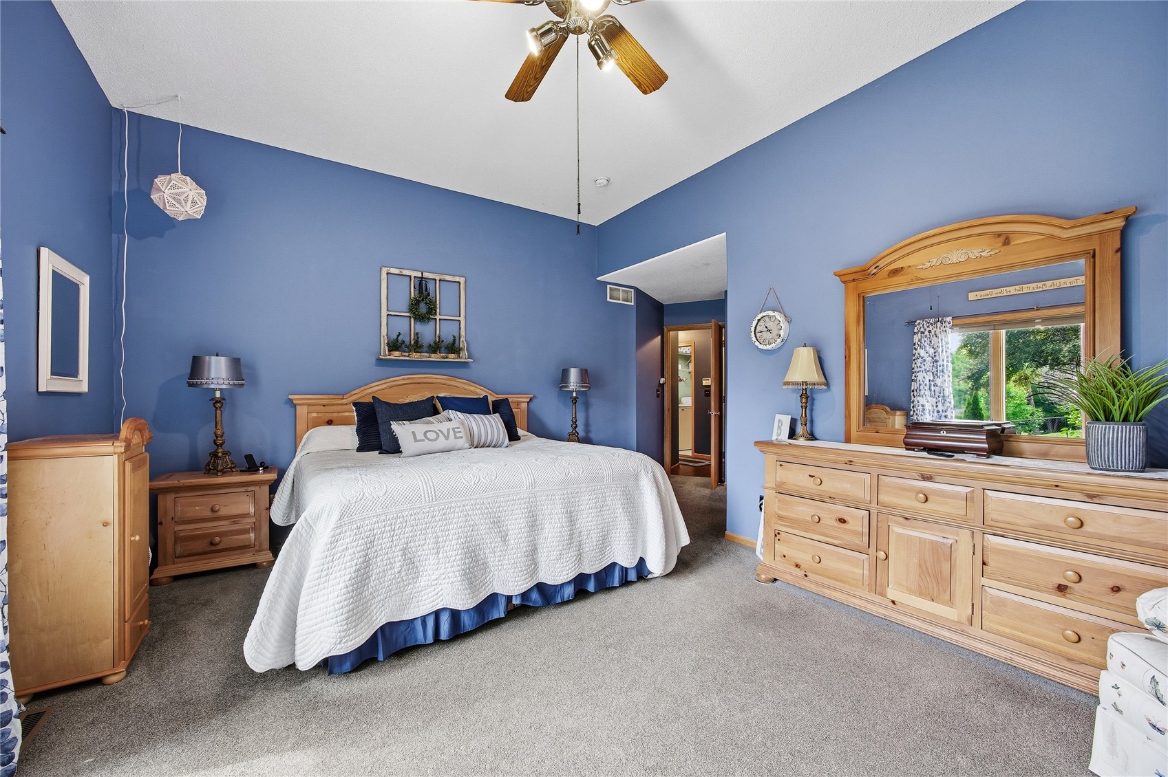 1403 Jackson Woods Court NW Cedar Rapids IA 52405