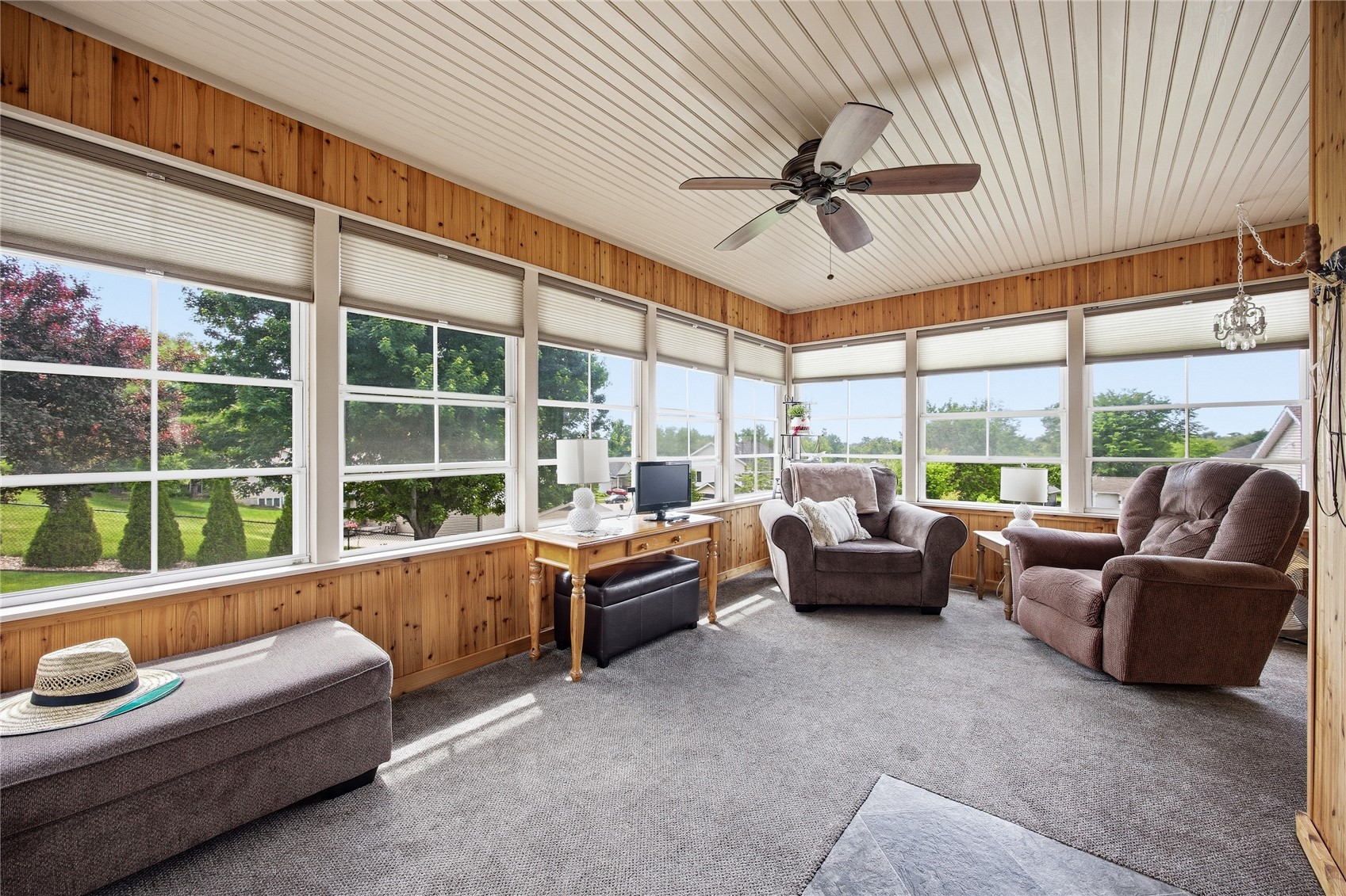 1403 Jackson Woods Court NW Cedar Rapids IA 52405