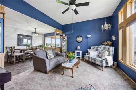 1403 Jackson Woods Court NW Cedar Rapids IA 52405