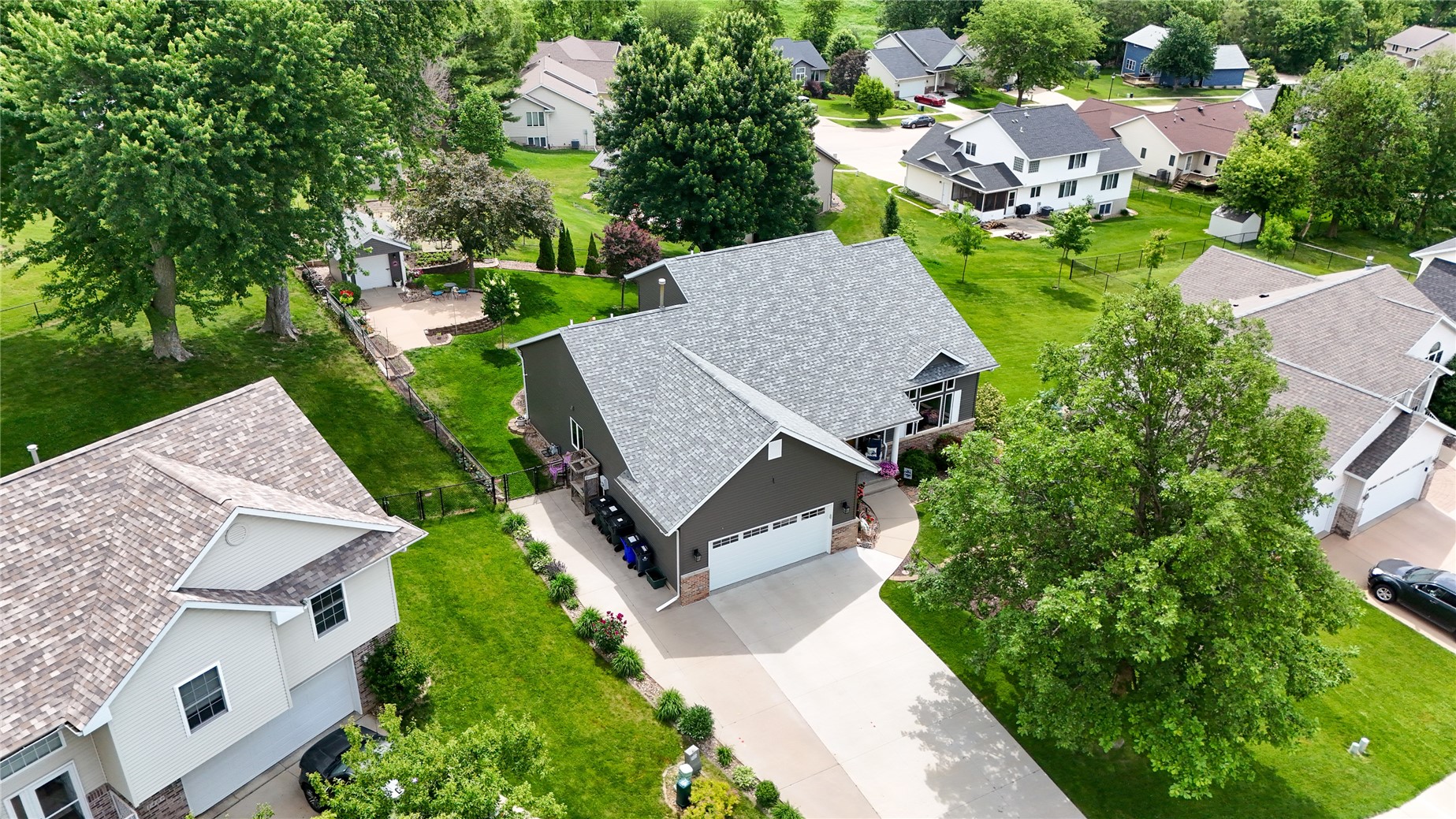 1403 Jackson Woods Court NW Cedar Rapids IA 52405