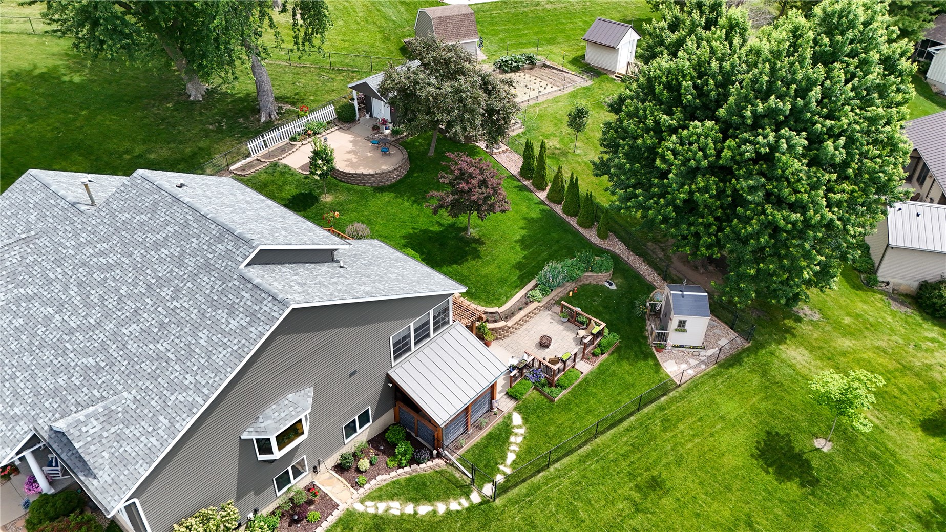 1403 Jackson Woods Court NW Cedar Rapids IA 52405