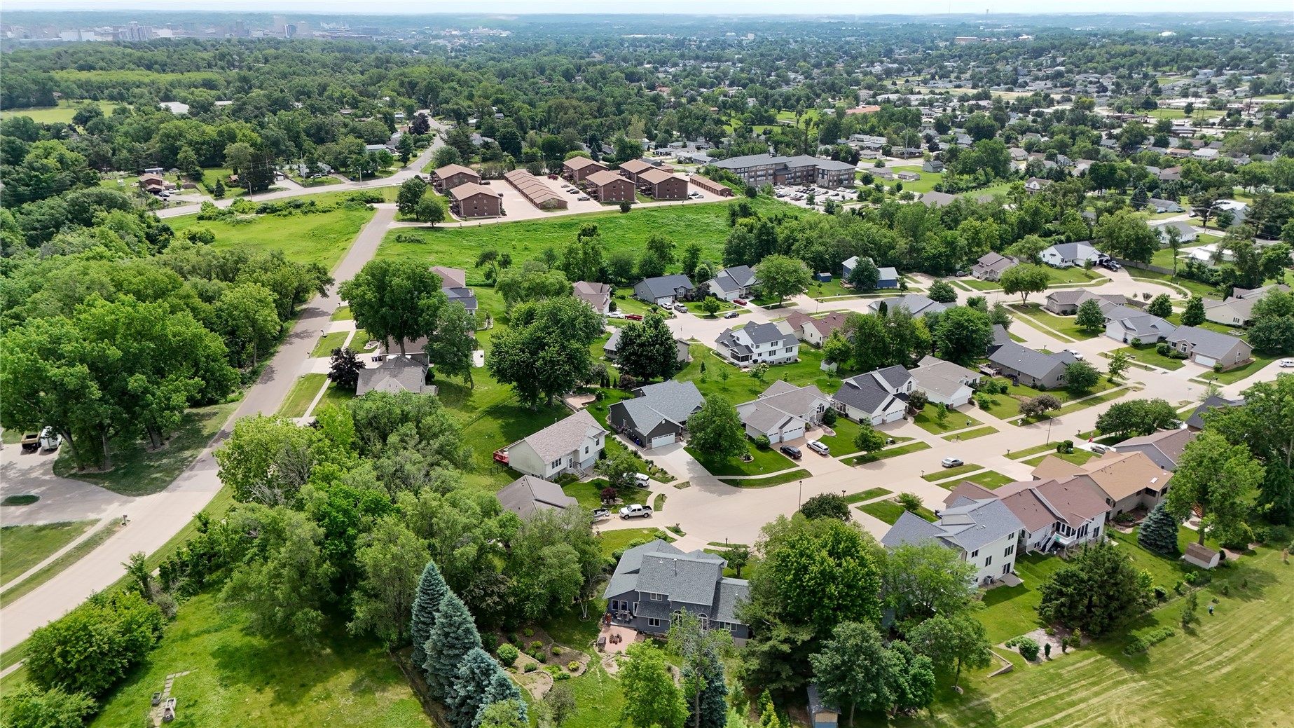 1403 Jackson Woods Court NW Cedar Rapids IA 52405