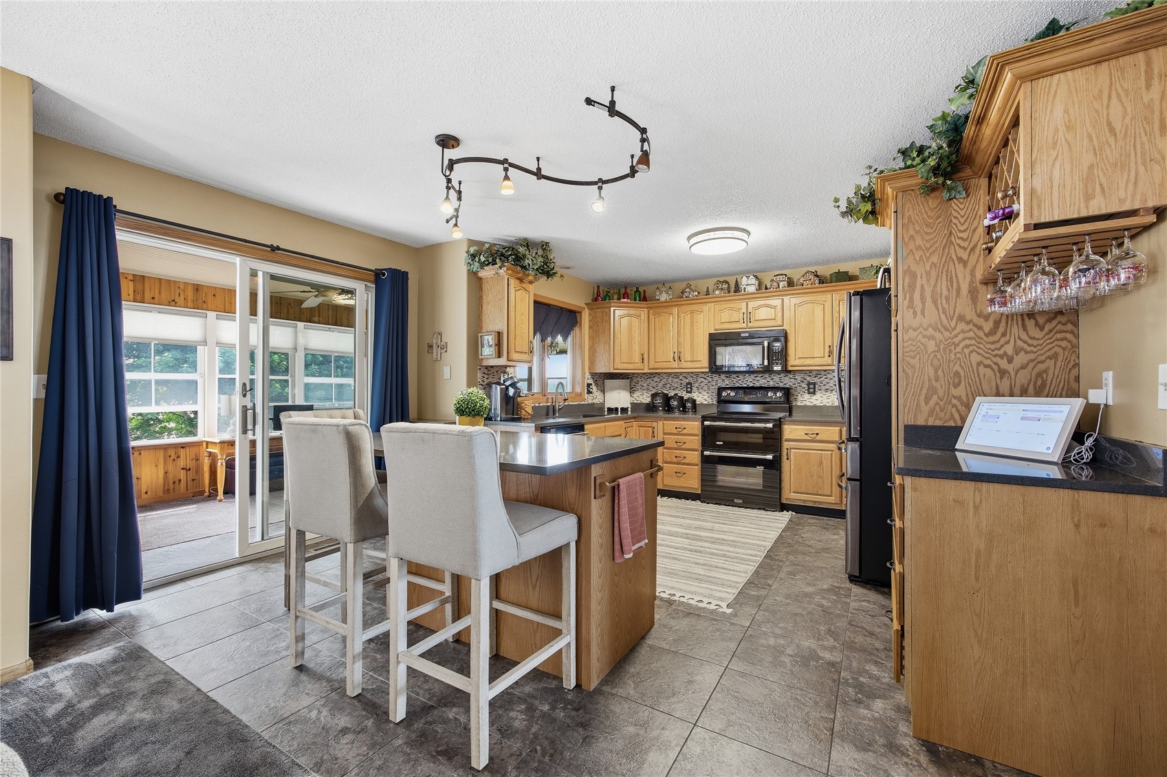 1403 Jackson Woods Court NW Cedar Rapids IA 52405