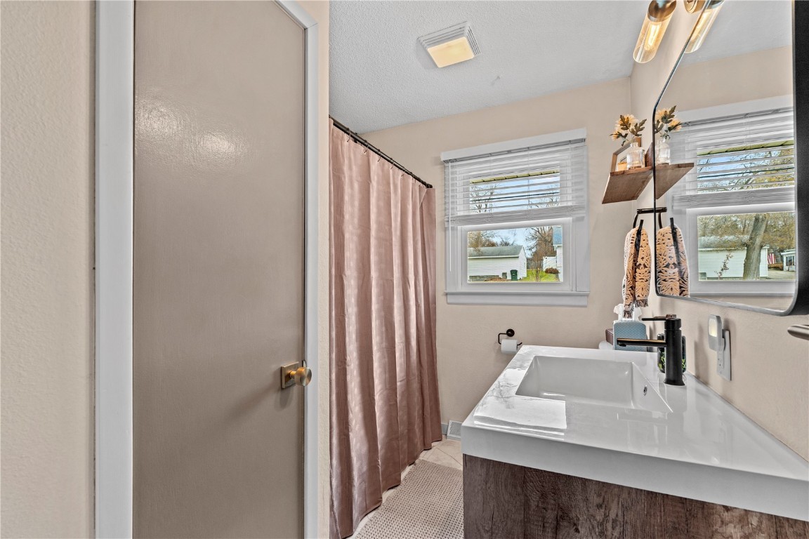 9 33rd Avenue SW Cedar Rapids IA 52404