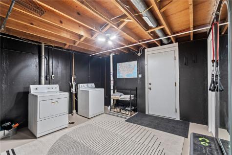 9 33rd Avenue SW Cedar Rapids IA 52404