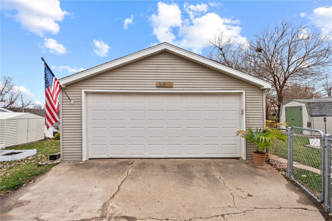 9 33rd Avenue SW Cedar Rapids IA 52404