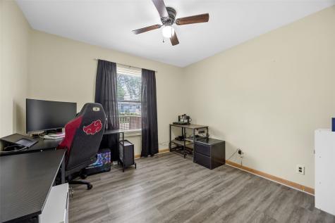 5515 Cedar Drive NW Cedar Rapids IA 52405