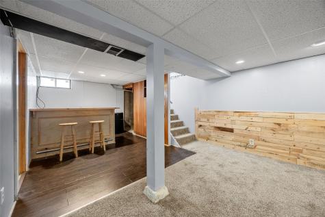 5515 Cedar Drive NW Cedar Rapids IA 52405