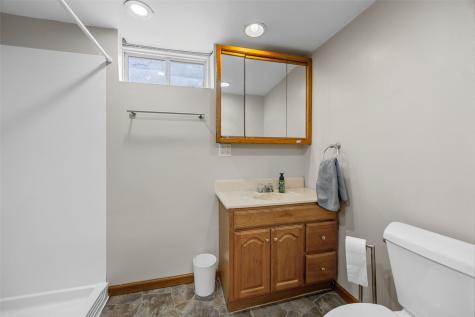 5515 Cedar Drive NW Cedar Rapids IA 52405