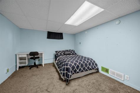 5515 Cedar Drive NW Cedar Rapids IA 52405