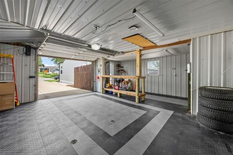 5515 Cedar Drive NW Cedar Rapids IA 52405
