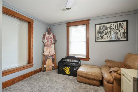 2312 B Avenue NE Cedar Rapids IA 52402