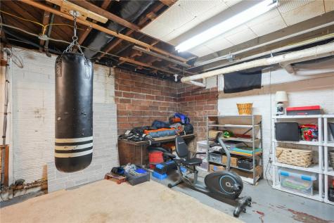 2312 B Avenue NE Cedar Rapids IA 52402
