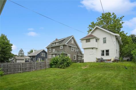 2312 B Avenue NE Cedar Rapids IA 52402