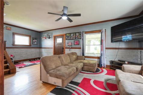 2312 B Avenue NE Cedar Rapids IA 52402