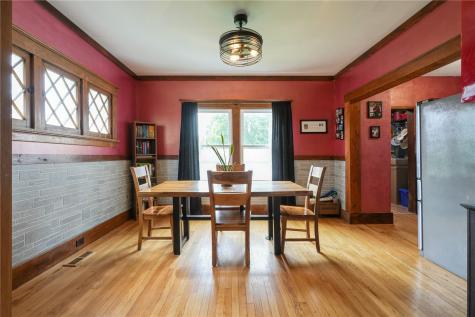 2312 B Avenue NE Cedar Rapids IA 52402