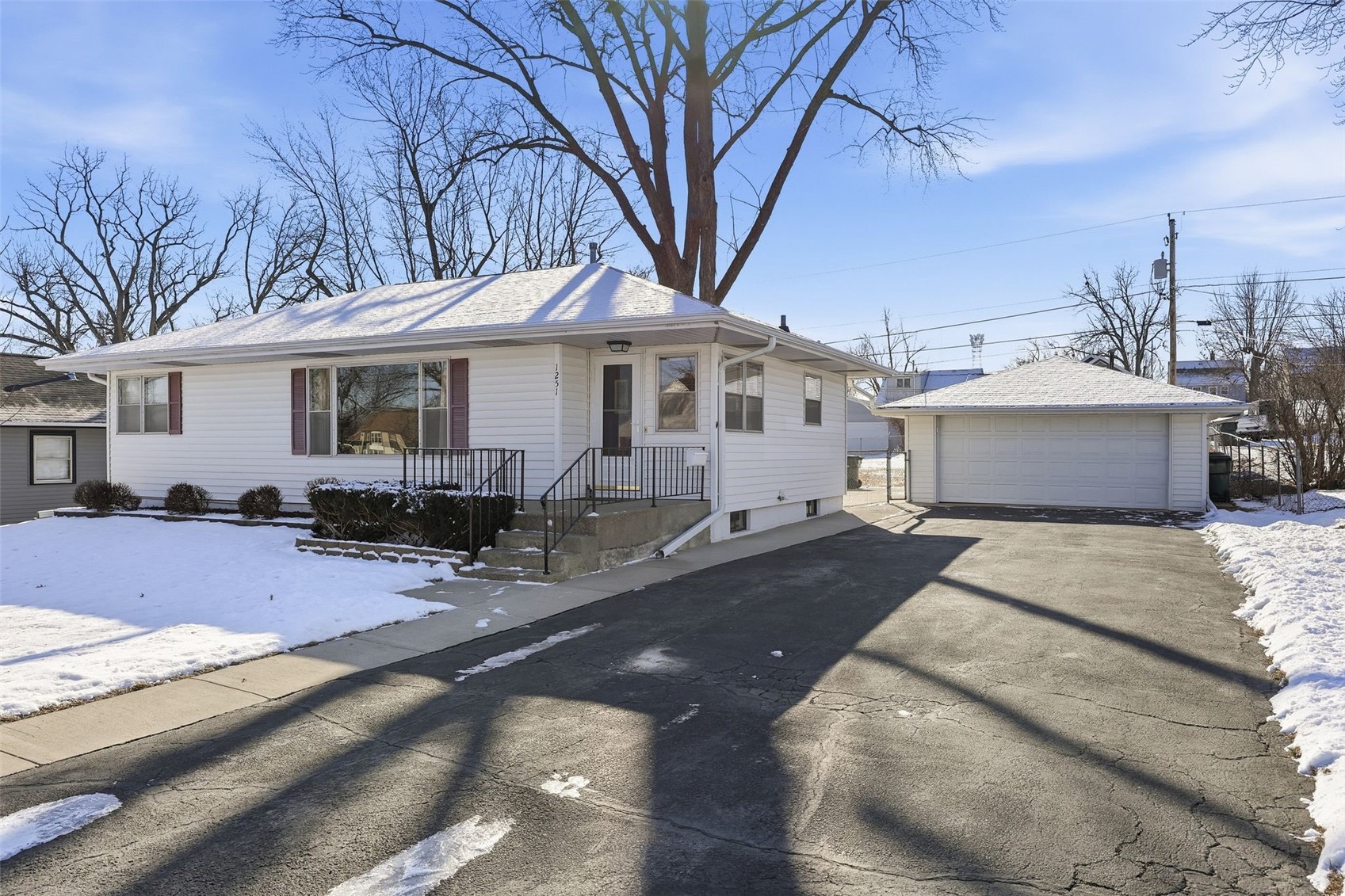 1251 18th Avenue SW Cedar Rapids IA 52404