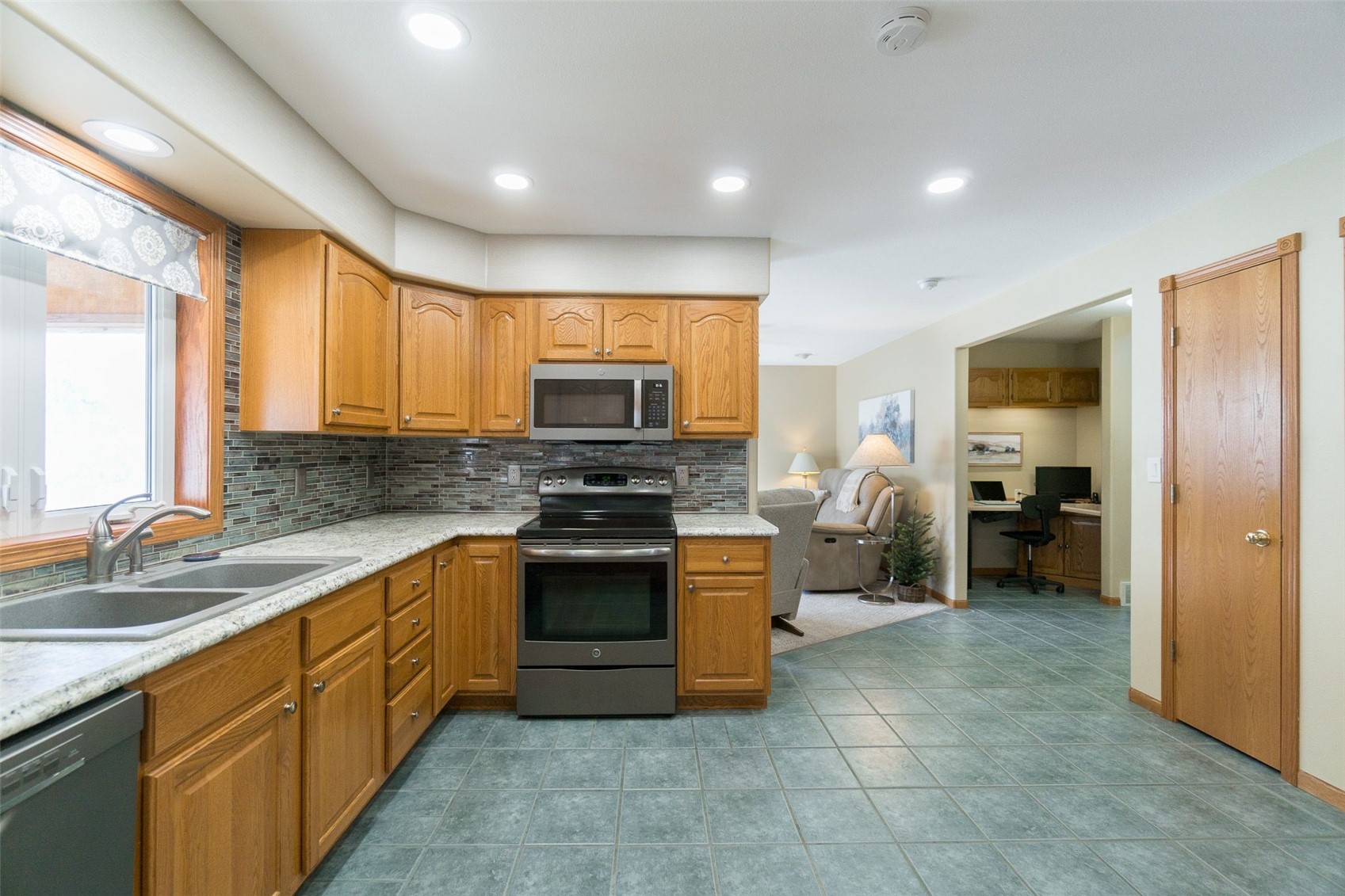 214 Donald Drive Alburnett IA 52202