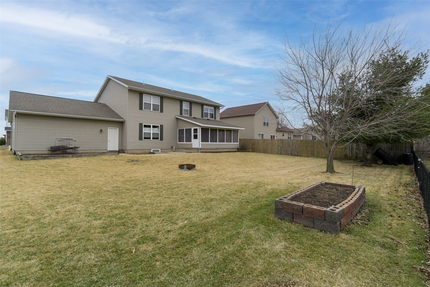 214 Donald Drive Alburnett IA 52202