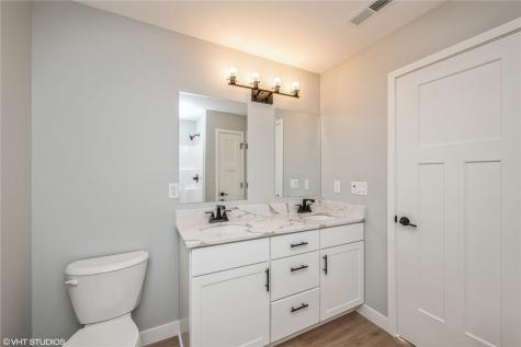2335 Roycroft Alley Marion IA 52302