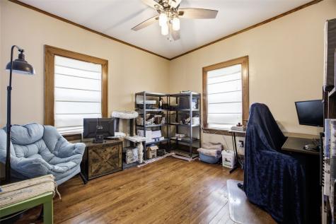 1534 Center Street NE Cedar Rapids IA 52402