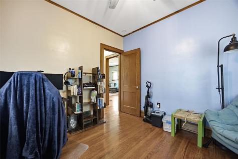 1534 Center Street NE Cedar Rapids IA 52402