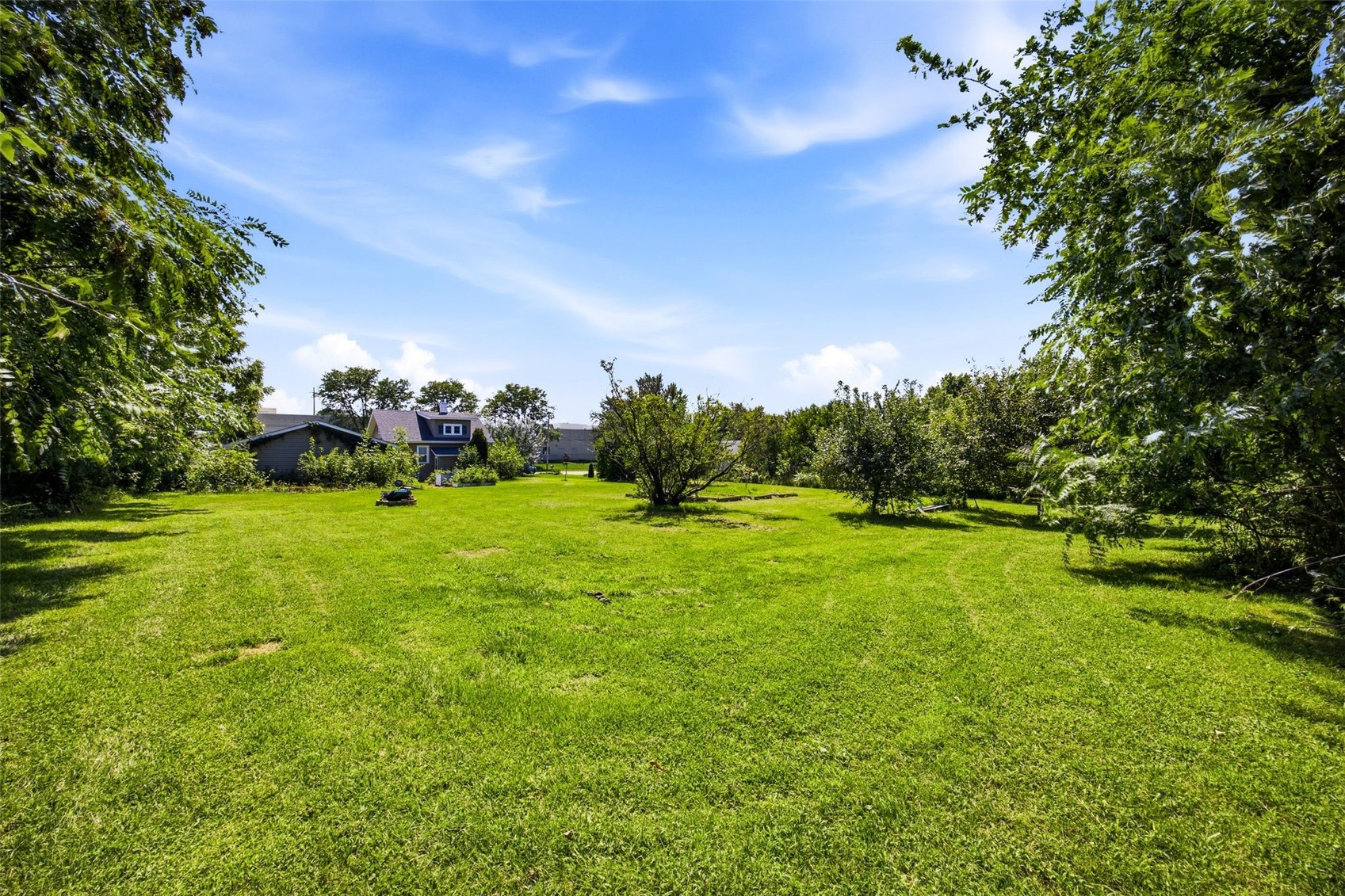 1534 Center Street NE Cedar Rapids IA 52402